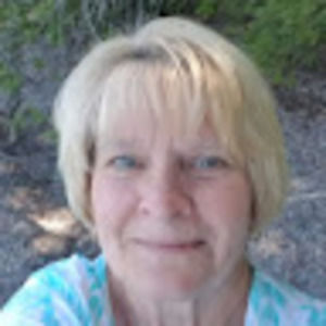 Meet your Posher, Claudia